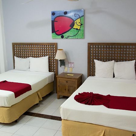Dogtown Suites Cancun Exterior photo