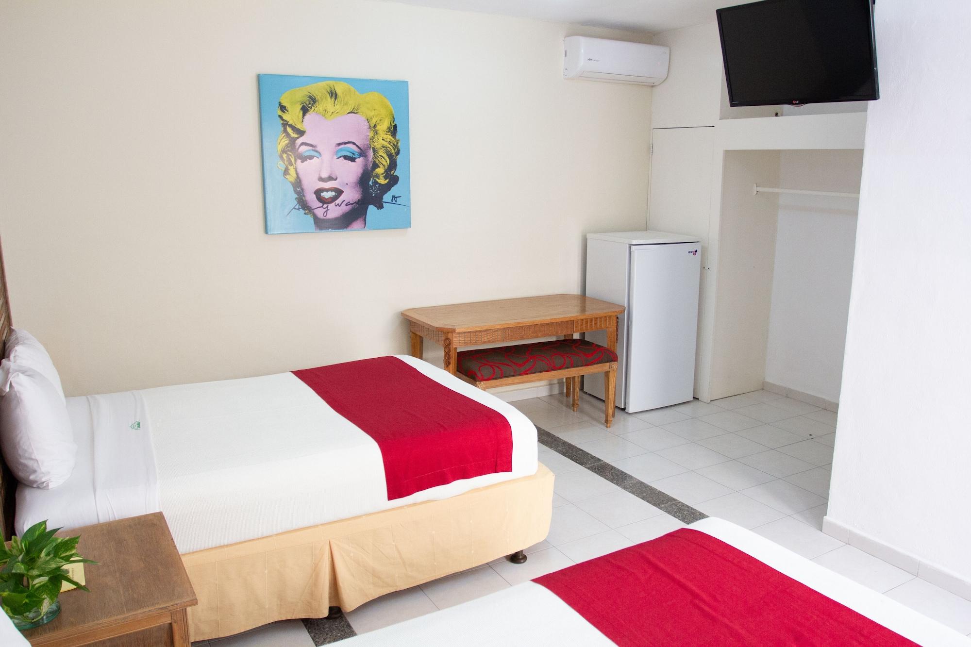 Dogtown Suites Cancun Exterior photo