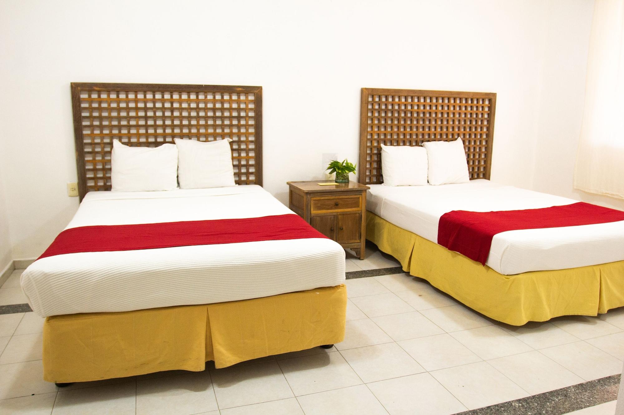 Dogtown Suites Cancun Exterior photo