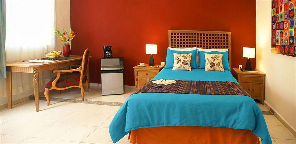 Dogtown Suites Cancun Exterior photo