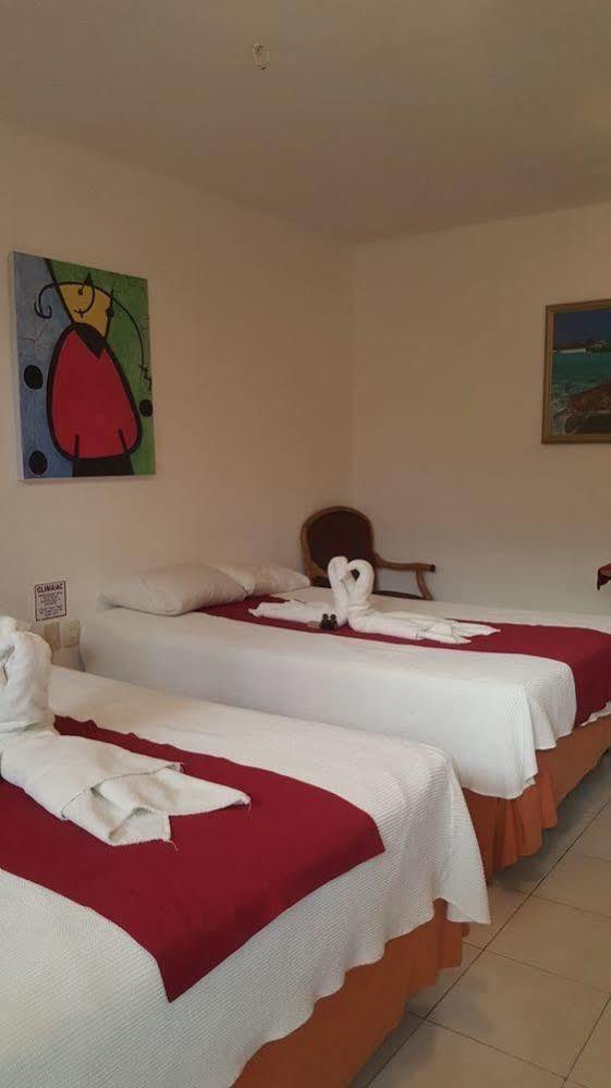 Dogtown Suites Cancun Exterior photo
